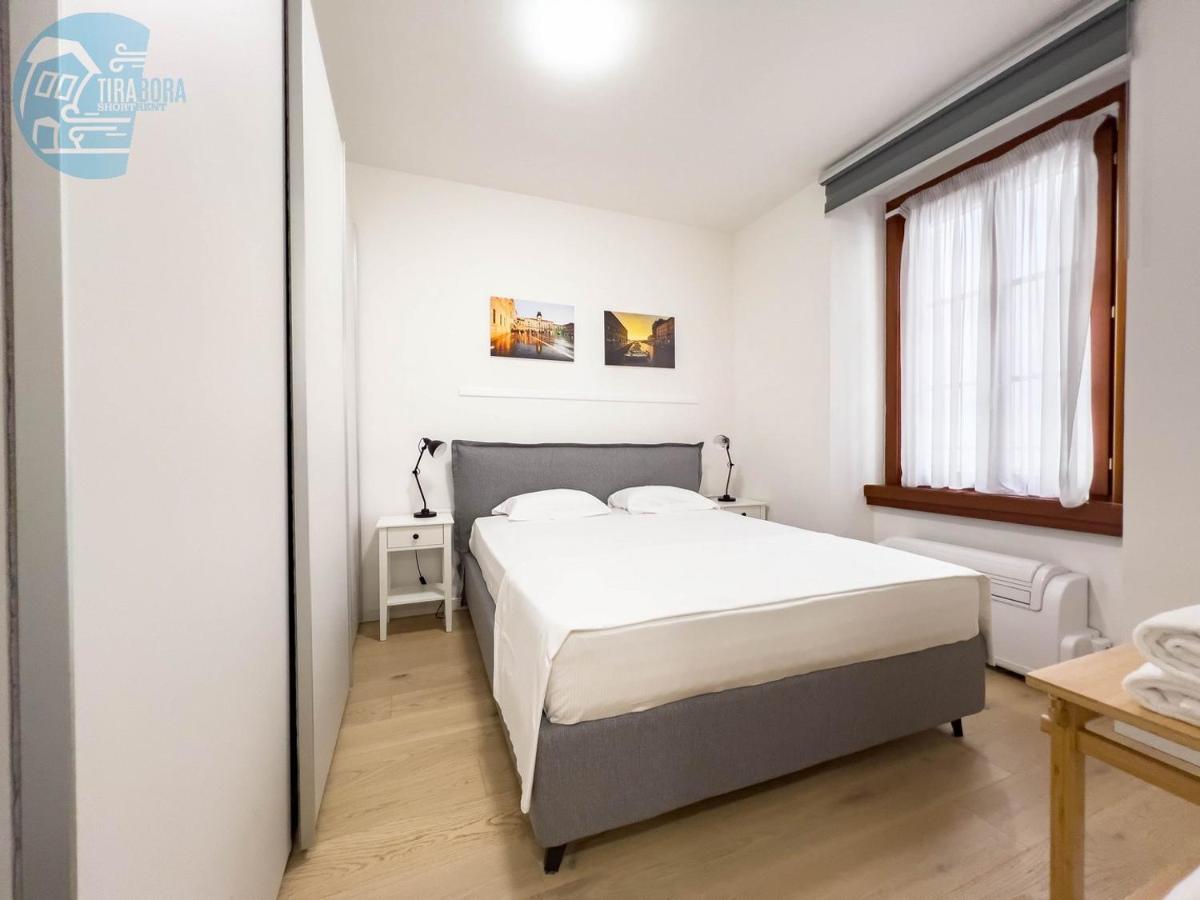 Appartement Piazza Della Borsa 3C Tirabora Short Rent à Trieste Extérieur photo