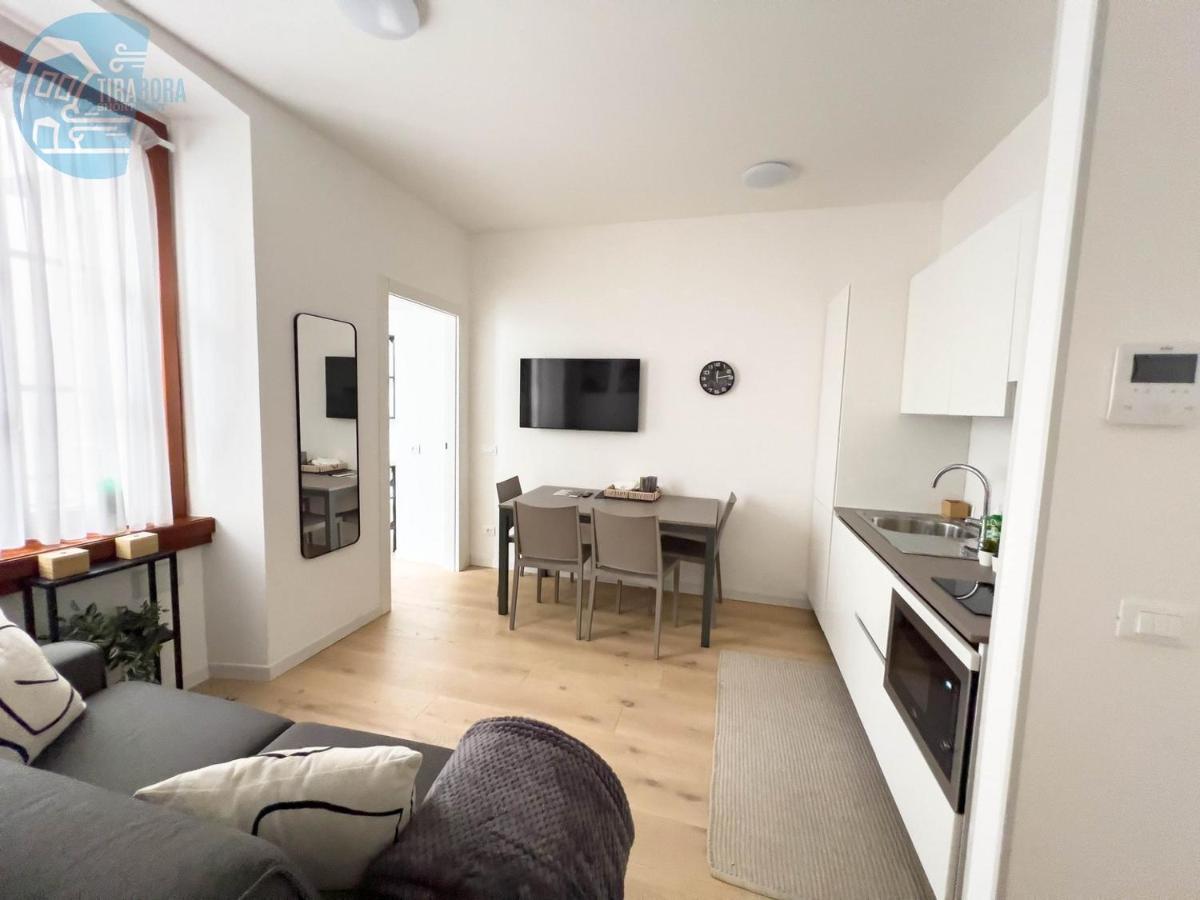 Appartement Piazza Della Borsa 3C Tirabora Short Rent à Trieste Extérieur photo