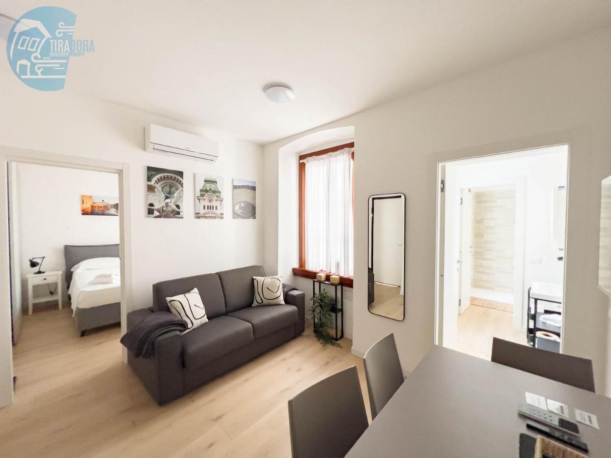 Appartement Piazza Della Borsa 3C Tirabora Short Rent à Trieste Extérieur photo